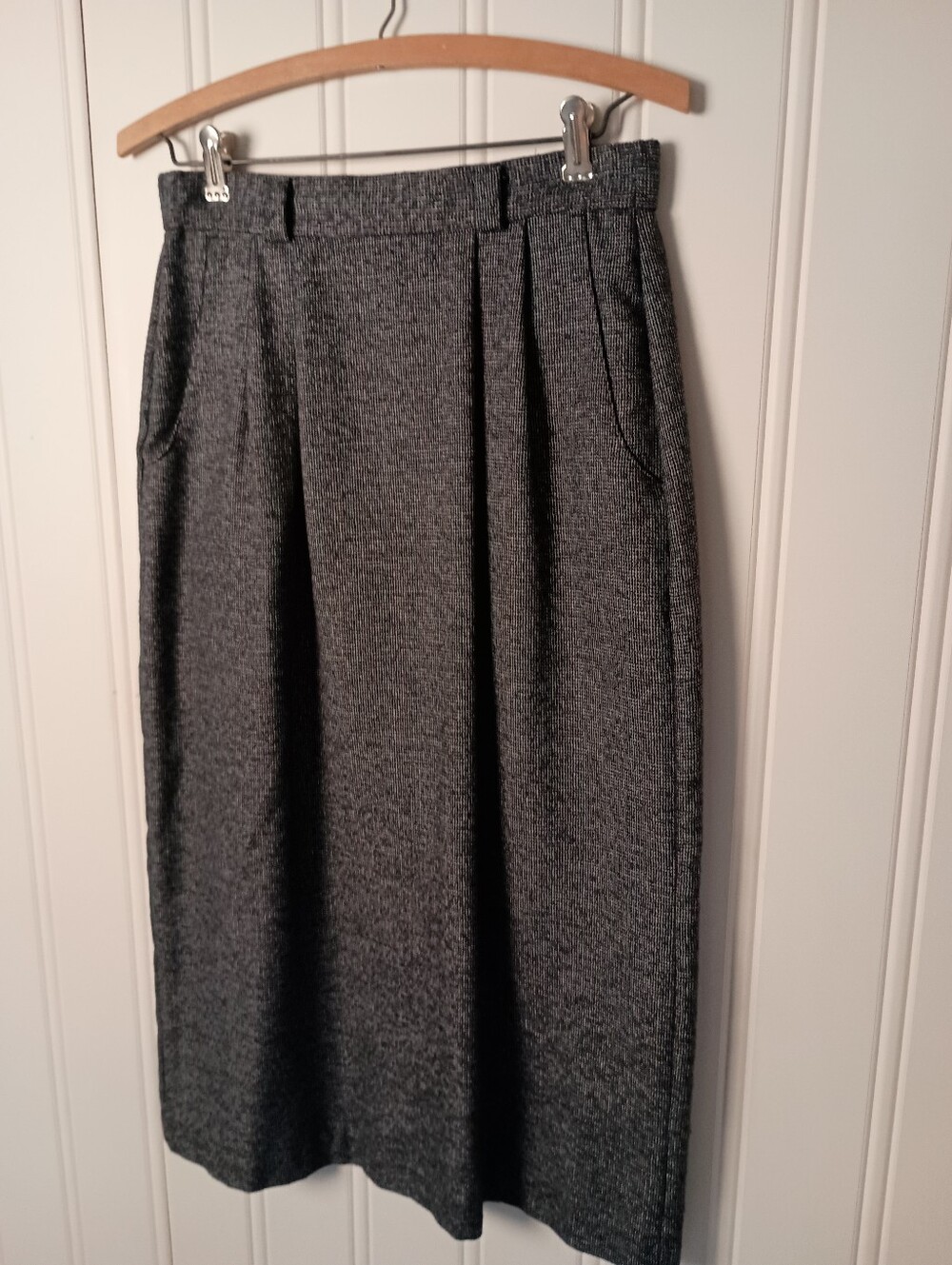 80s IC Isaacs- Classic Lightweight Gray Midi Skirt- Size S/M